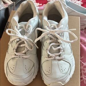 Danskin Now Sneakers